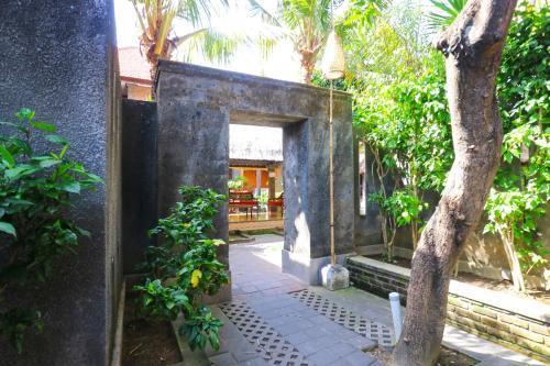 Hotel Kedin's Inn