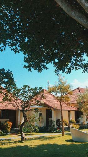 Puri Rinjani Bungalows