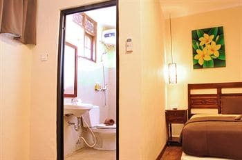 Hostal Bemo Corner Guest House