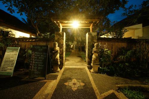 Hotel Segara Anak Bungalows And Restaurant