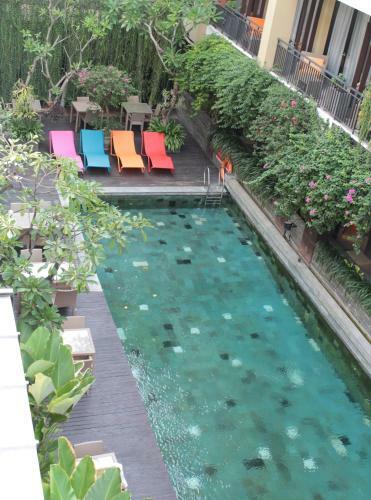 100 Sunset Hotel Managed By Eagle Eyes