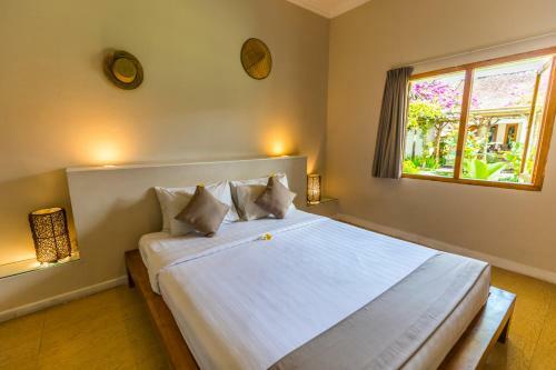 Hostal Kuta Baru Hotel