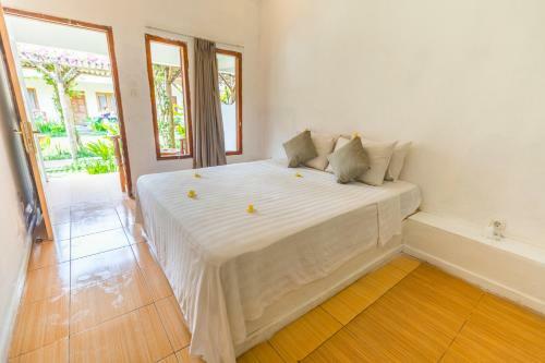 Hostal Kuta Baru Hotel