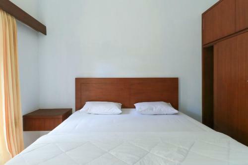 Hostal Puri Jayaraja Guest House