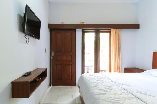 Hostal Puri Jayaraja Guest House