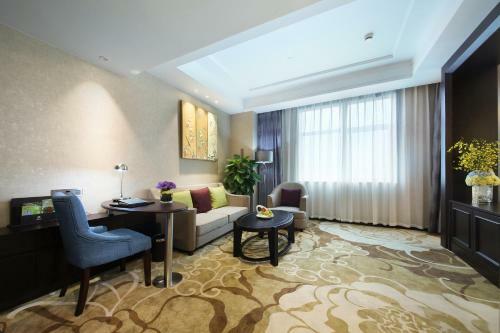 Yiwu Zhong Lian Kai Xin Hotel