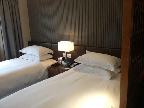 Yiwu Wendemu International Hotel