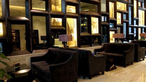 Yiwu Wendemu International Hotel