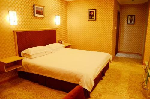 Yiwu Europe's Jia Hotel