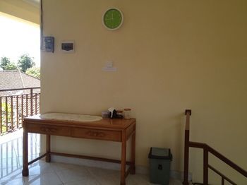 Hostal Sari Buana Bed & Breakfast