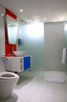 Berry Glee Hotel