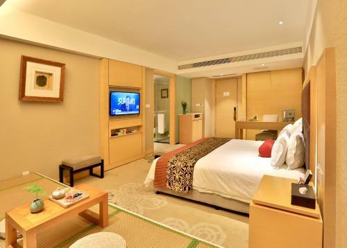 Yiwu Bali Plaza Hotel
