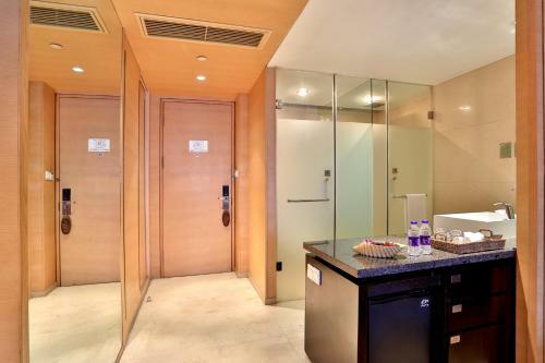 Yiwu Bali Plaza Hotel