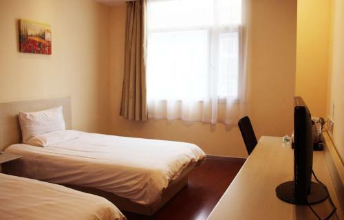 Hotel Hanting Express Chengdu Luoma City