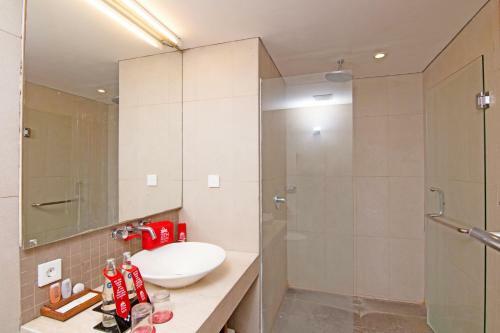 Hotel Zen Rooms Kuta Sunset Road