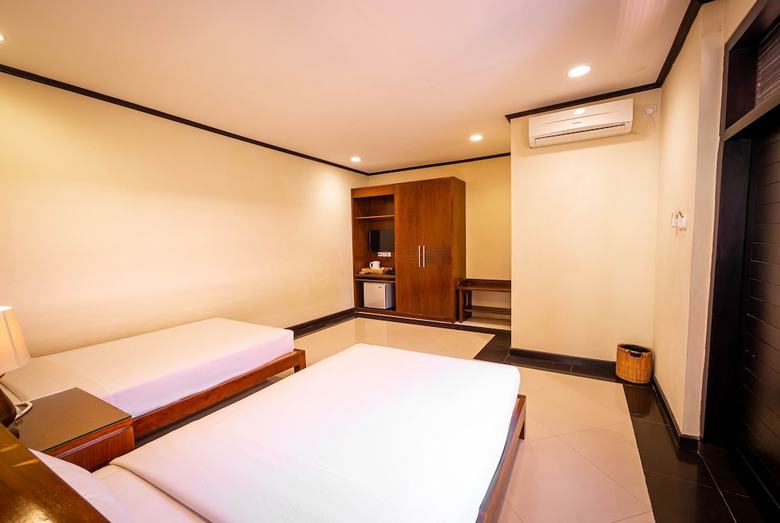 Hotel Yulia Beach Inn Kuta