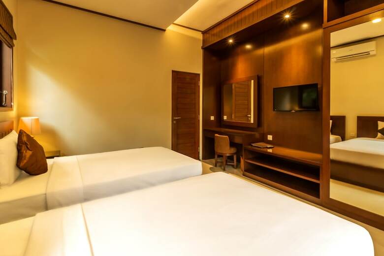 Hotel Yulia Beach Inn Kuta