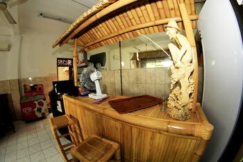 Hostal Gong Corner Guest House 2