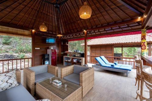 Breeze Villa