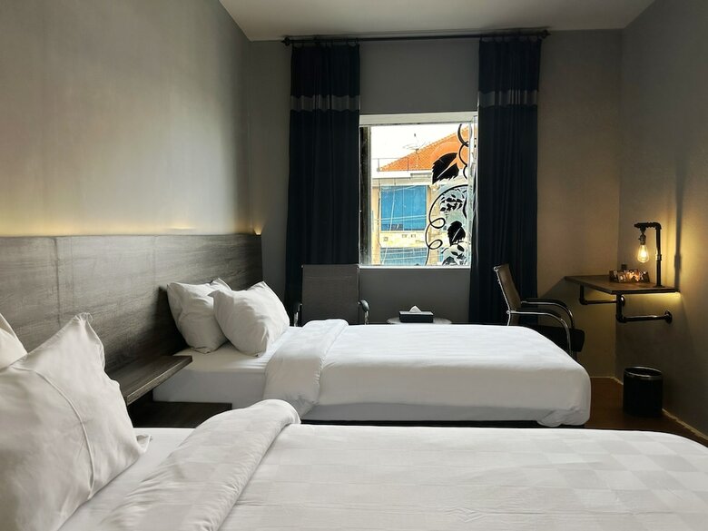 J Boutique Hotel
