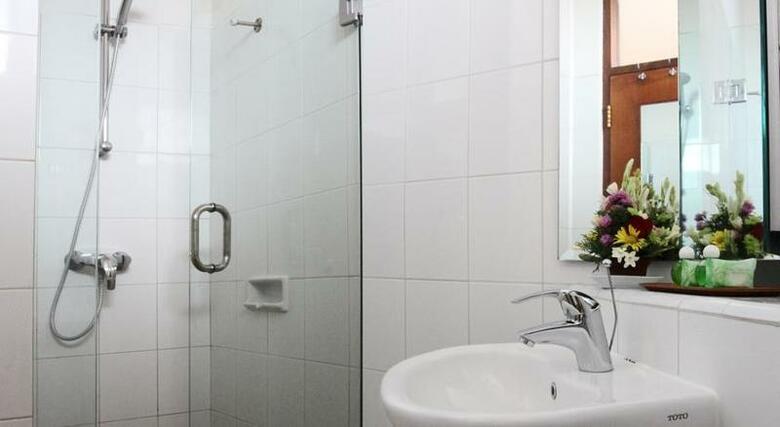 Hotel Ratna