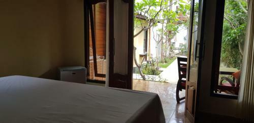 Hostal Segara Beach Inn