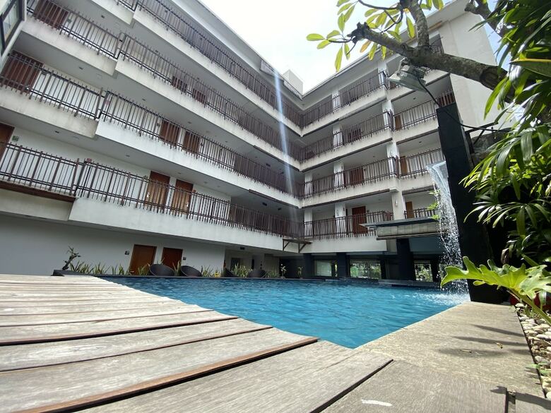 7 Days Premium Kuta Bali Hotel