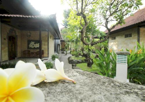 Hotel Taman Sari Cottages 2