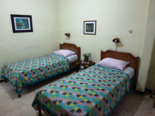 Hostal Enny's Guest House