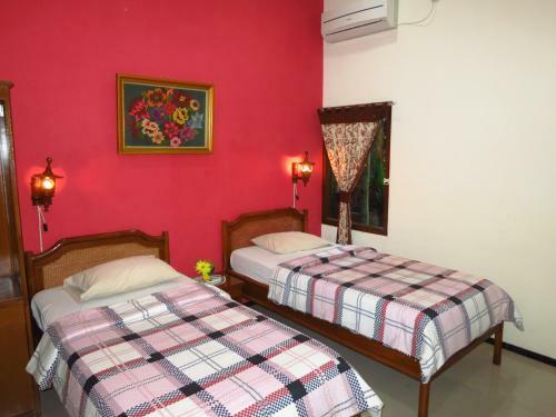 Hostal Enny's Guest House