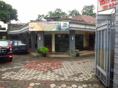 Hostal Enny's Guest House