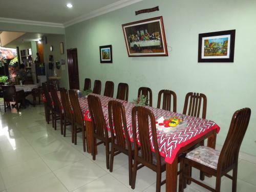 Hostal Enny's Guest House