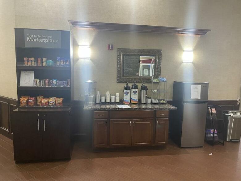 Hotel Comfort Suites North Academy
