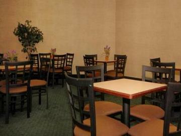 Hotel Comfort Suites North Academy