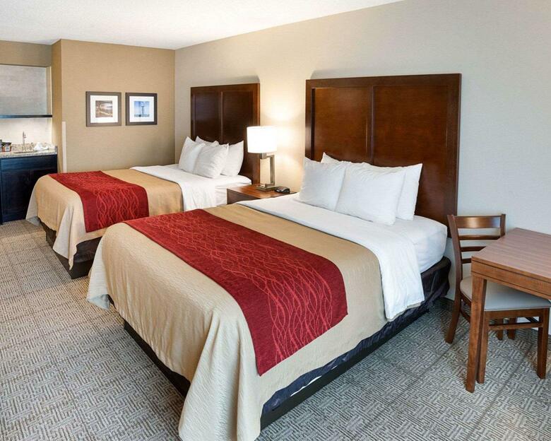 Hotel Comfort Inn West