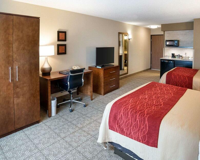 Hotel Comfort Inn West