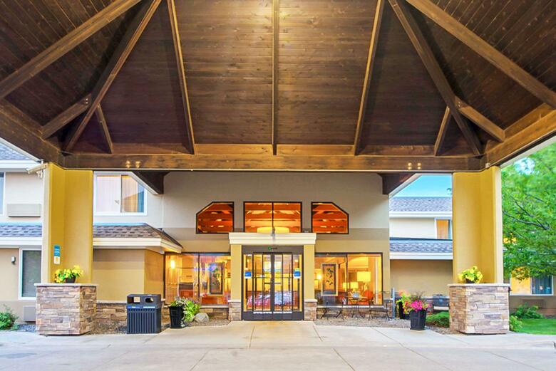 Hotel Comfort Inn West
