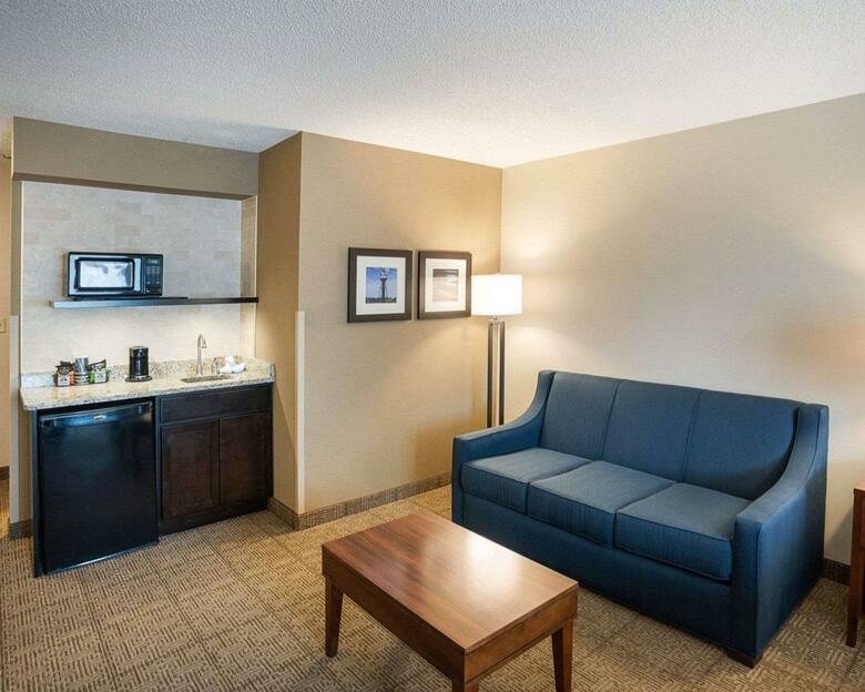 Hotel Comfort Inn West