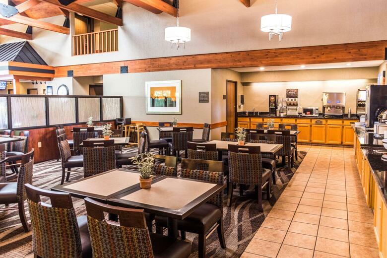 Hotel Comfort Inn West