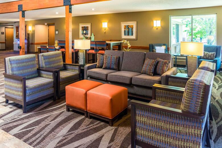 Hotel Comfort Inn West