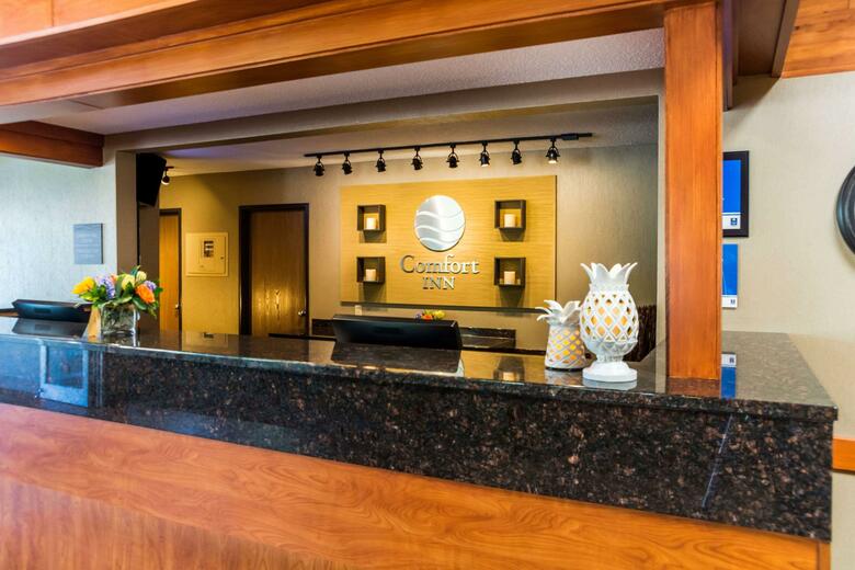 Hotel Comfort Inn West