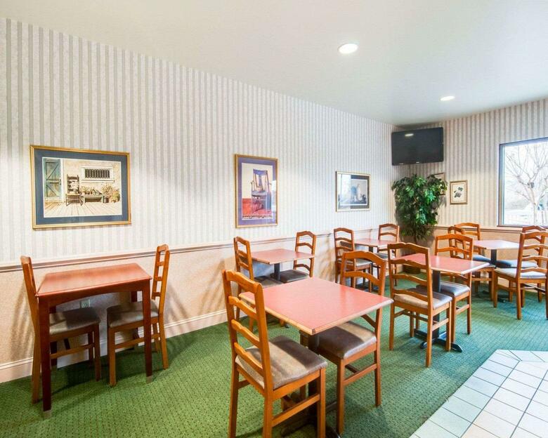 Hotel Comfort Inn Airport