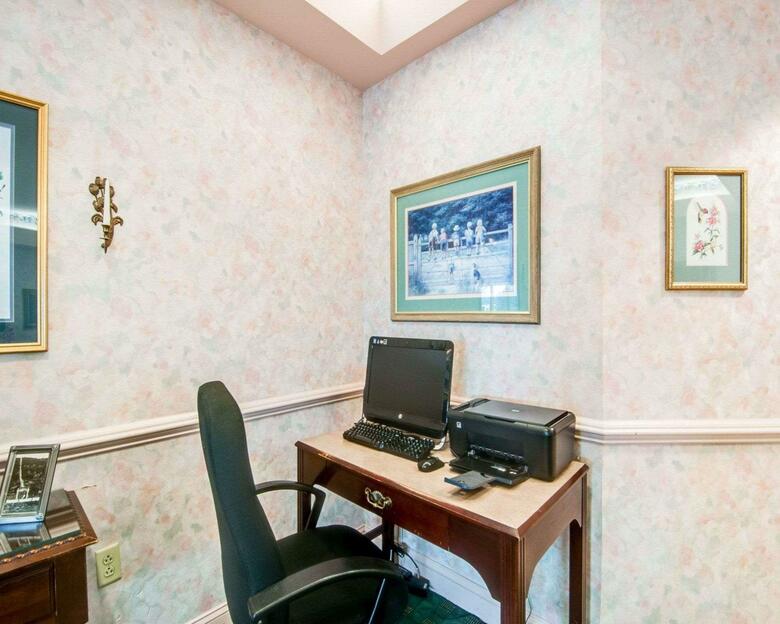 Hotel Comfort Inn Airport