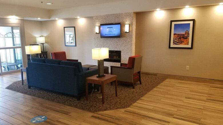 Hotel Comfort Inn Airport
