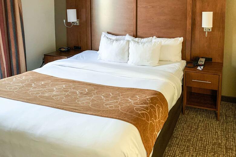 Hotel Comfort Suites