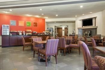 Hotel Comfort Inn