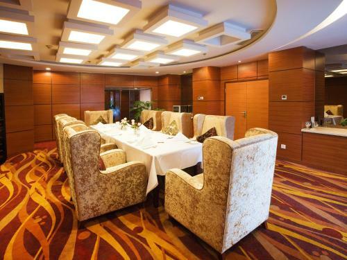 Bayshore Hotel