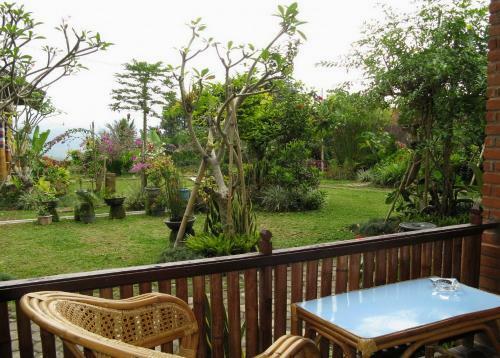 Hostal Karang Sari Guesthouse & Restaurant