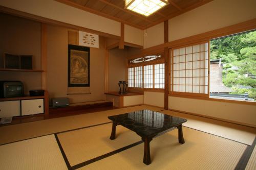 Posada Koyasan Saizenin