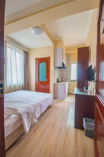 Dalian Guohua Apartment